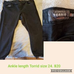 Torrid size 24 Ankle Jea